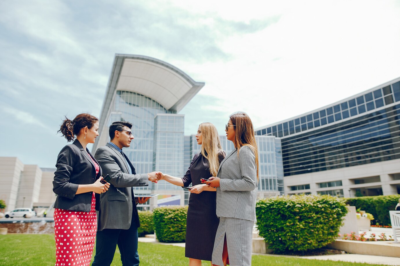 dubai company setup, company setup in dubai, company setup dubai